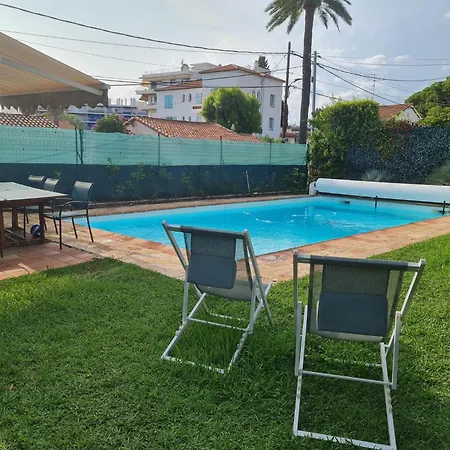 Avec Piscine Privee A Les Pins 빌라